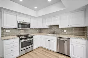 7195 Riptide Cir, Huntington Beach, CA 92648 - Photo 21