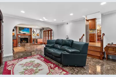 20302 Craimer, Huntington Beach, CA 92646 - Photo 9