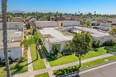 2006 California, Huntington Beach, CA 92648 - Photo 47