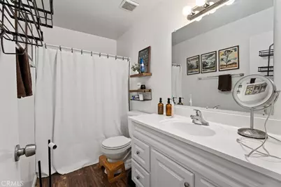 2006 California, Huntington Beach, CA 92648 - Photo 31