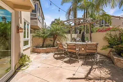 19076 Stonehurst, Huntington Beach, CA 92648 - Photo 17