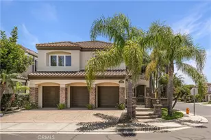 19076 Stonehurst, Huntington Beach, CA 92648 - Photo 3