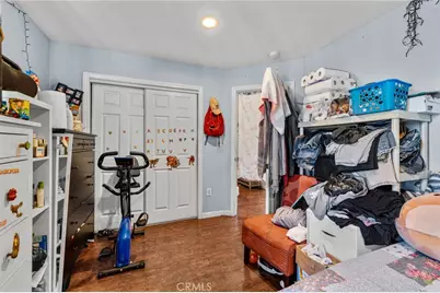 879 E 40th Place, Los Angeles, CA 90011 - Photo 35