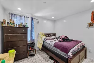 879 E 40th Pl, Los Angeles, CA 90011 - Photo 13