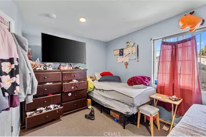 879 E 40th Place, Los Angeles, CA 90011 - Photo 31