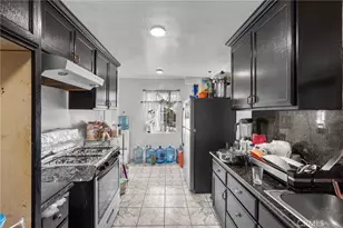 879 E 40th Pl, Los Angeles, CA 90011 - Photo 9