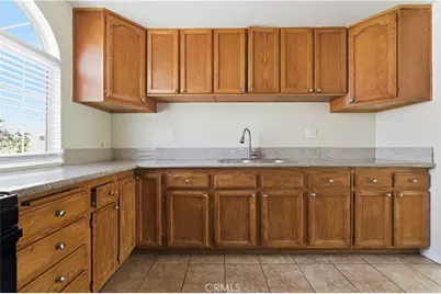 12476 Adelphia Avenue, San Fernando, CA 91340 - Photo 7