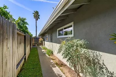 300 Alva, Costa Mesa, CA 92627 - Photo 25