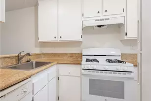 66 Orange Blossom, Irvine, CA 92618 - Photo 9