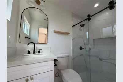 6082 Royalist, Huntington Beach, CA 92647 - Photo 11