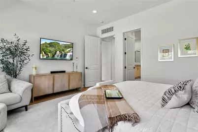 17352 Eucalyptus Lane, Huntington Beach, CA 92649 - Photo 15