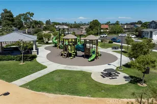 17352 Eucalyptus Ln, Huntington Beach, CA 92649 - Photo 49