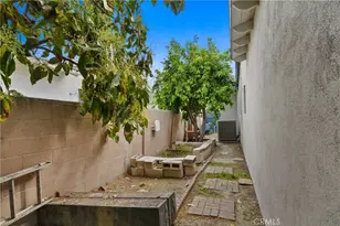 801 S Roanne, Anaheim, CA 92804 - Photo 37