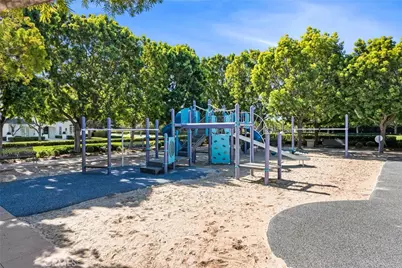 9 Winthrop, Newport Beach, CA 92660 - Photo 45