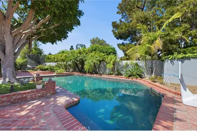 1633 Santiago, Newport Beach, CA 92660 - Photo 19