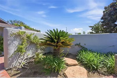 1633 Santiago, Newport Beach, CA 92660 - Photo 9