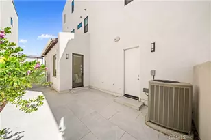 102 Yugen, Irvine, CA 92618 - Photo 53