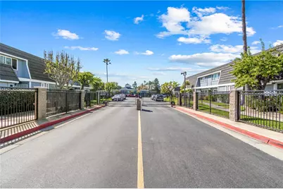 8408 Dory Drive, Huntington Beach, CA 92646 - Photo 41