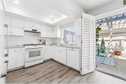 8408 Dory Drive, Huntington Beach, CA 92646 - Photo 15