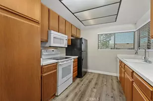 193 Tarocco, Irvine, CA 92618 - Photo 13