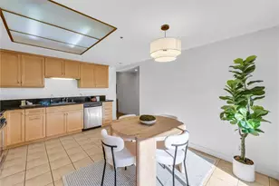 12121 Centralia St, Lakewood, CA 90715 - Photo 9