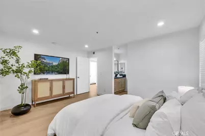 12121 Centralia Street #302, Lakewood, CA 90715 - Photo 3