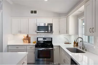 2273 Columbia Drive, Costa Mesa, CA 92626 - Photo 9