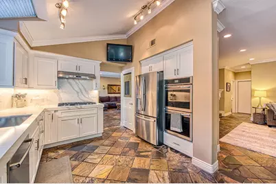 1 Saint Elias, Rancho Santa Margarita, CA 92679 - Photo 9