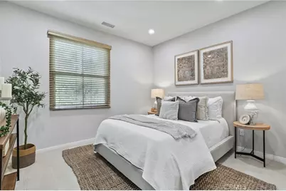 67 Kempton, Irvine, CA 92620 - Photo 17