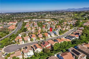 27181 Corcubion, Mission Viejo, CA 92692 - Photo 3