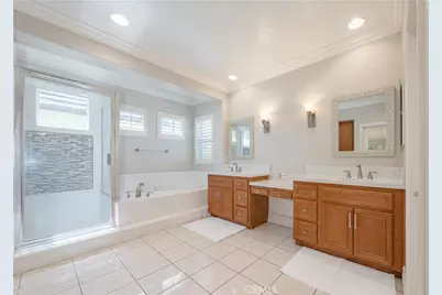 18571 Amalia, Huntington Beach, CA 92648 - Photo 33