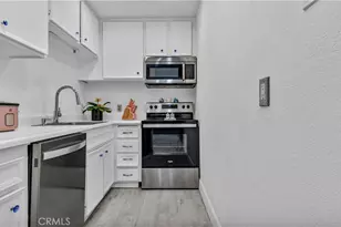 420 N Villa Ct, Palm Springs, CA 92262 - Photo 7