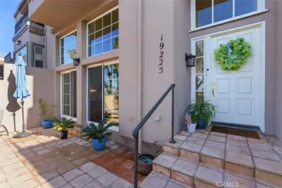 19225 Seabrook, Huntington Beach, CA 92648 - Photo 3