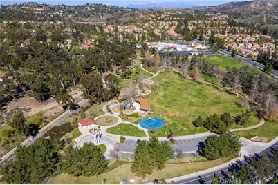 10533 Emerson Bend, Tustin, CA 92782 - Photo 55