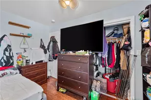 879 E 40th Pl, Los Angeles, CA 90011 - Photo 33