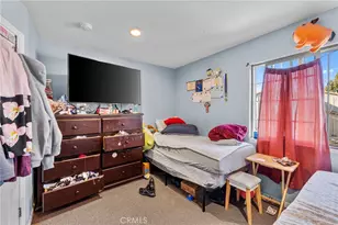 879 E 40th Pl, Los Angeles, CA 90011 - Photo 31