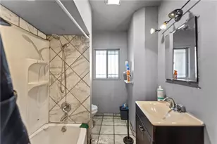 3165 Oakwood Ave, Lynwood, CA 90262 - Photo 13