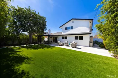 19622 Canberra Ln, Huntington Beach, CA 92646 - Photo 33