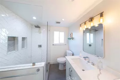 19622 Canberra Ln, Huntington Beach, CA 92646 - Photo 17