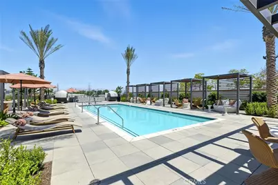 748 523 Snowberry Place, Montebello, CA 90640 - Photo 15