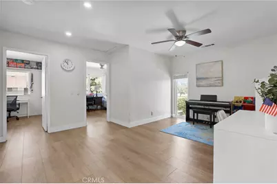 10 Goldenbush, Irvine, CA 92604 - Photo 33