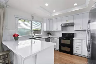 10 Goldenbush, Irvine, CA 92604 - Photo 23