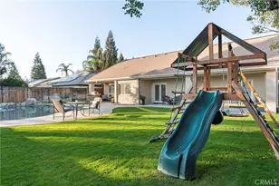 9317 Leslie Deann Ct, Bakersfield, CA 93312 - Photo 15