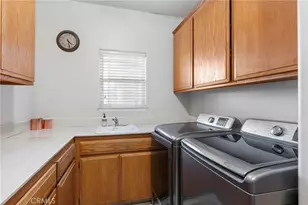 9317 Leslie Deann Ct, Bakersfield, CA 93312 - Photo 31