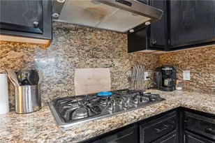 9317 Leslie Deann Ct, Bakersfield, CA 93312 - Photo 23