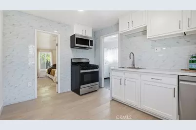 215 N McClay, Santa Ana, CA 92701 - Photo 11