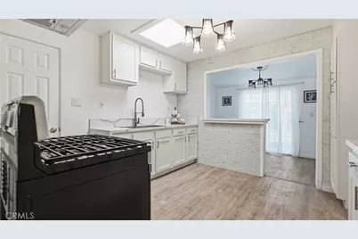 215 N McClay, Santa Ana, CA 92701 - Photo 29