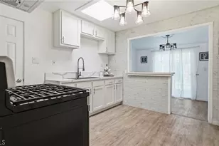 215 N McClay, Santa Ana, CA 92701 - Photo 29