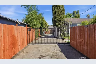 215 N McClay, Santa Ana, CA 92701 - Photo 25