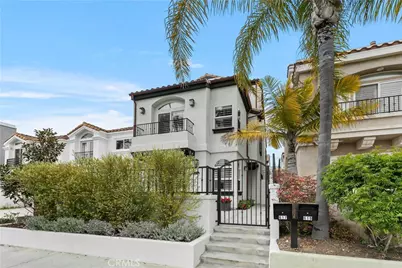 617 8th Street, Huntington Beach, CA 92648 - Photo 1
